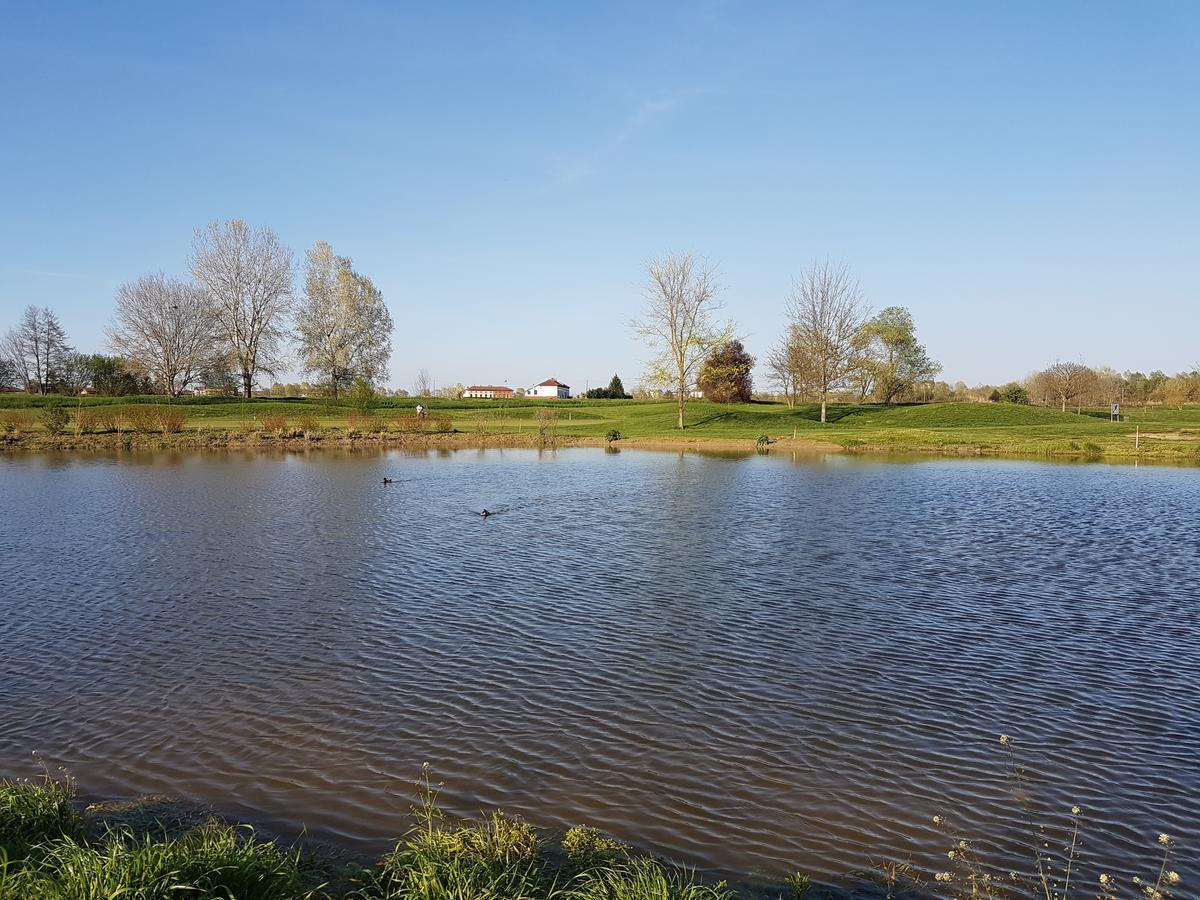 Hotel Locanda Ferro UNO, Golf Città di Asti Esterno foto