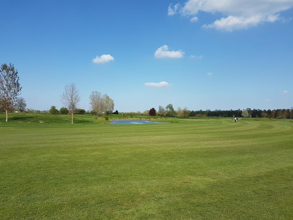 Hotel Locanda Ferro UNO, Golf Città di Asti Esterno foto